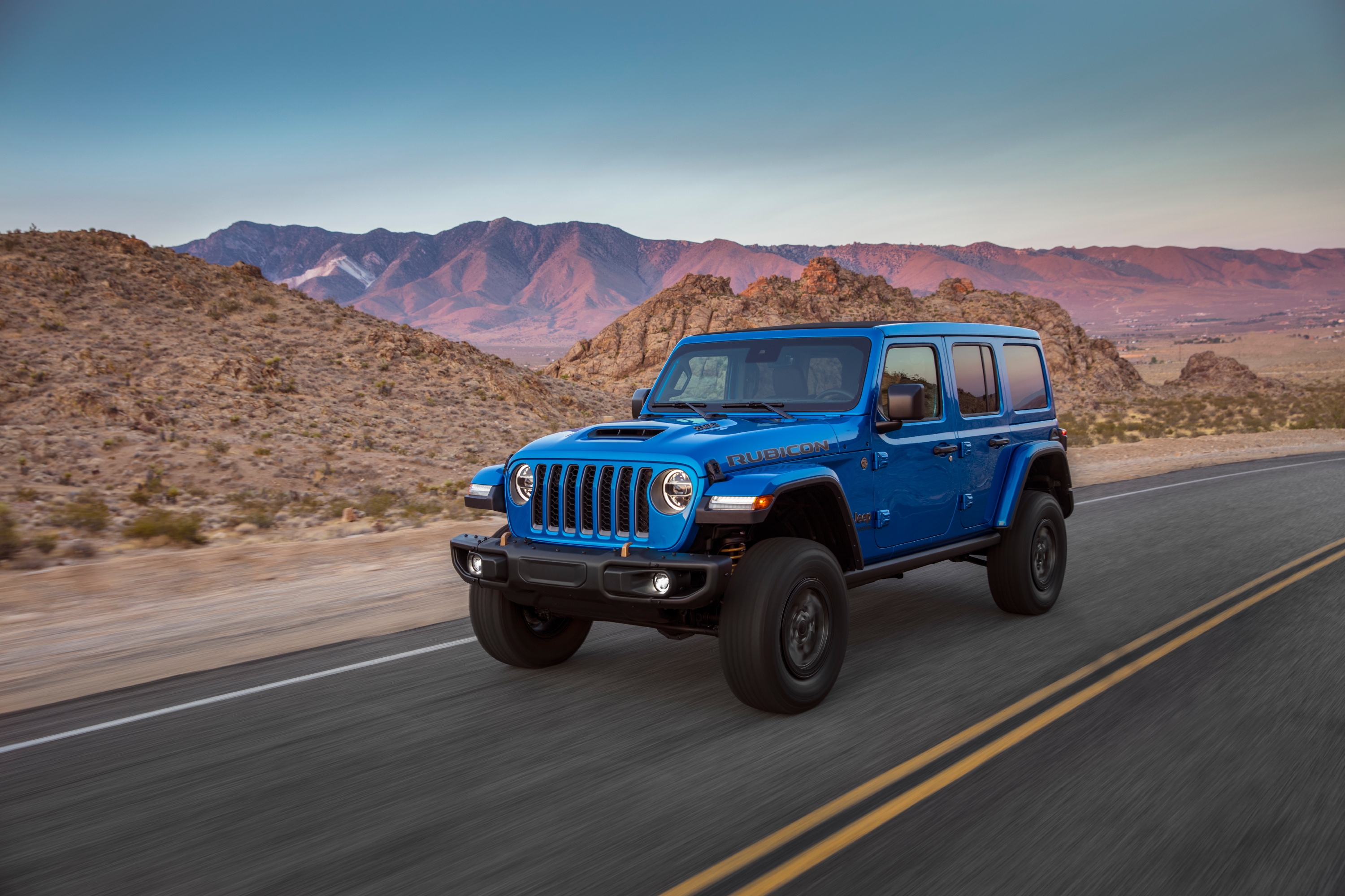 Jeep Wrangler Launches “High Tide” Model and New “High Velocity” Yellow |  MotorWeek