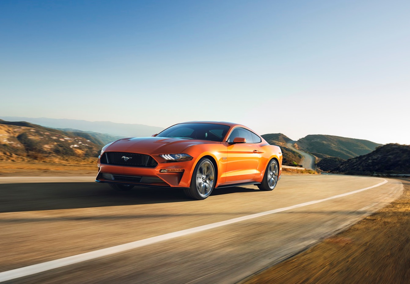 Self-Parking Cars, Fast Jaguar, & Mustang Speed
