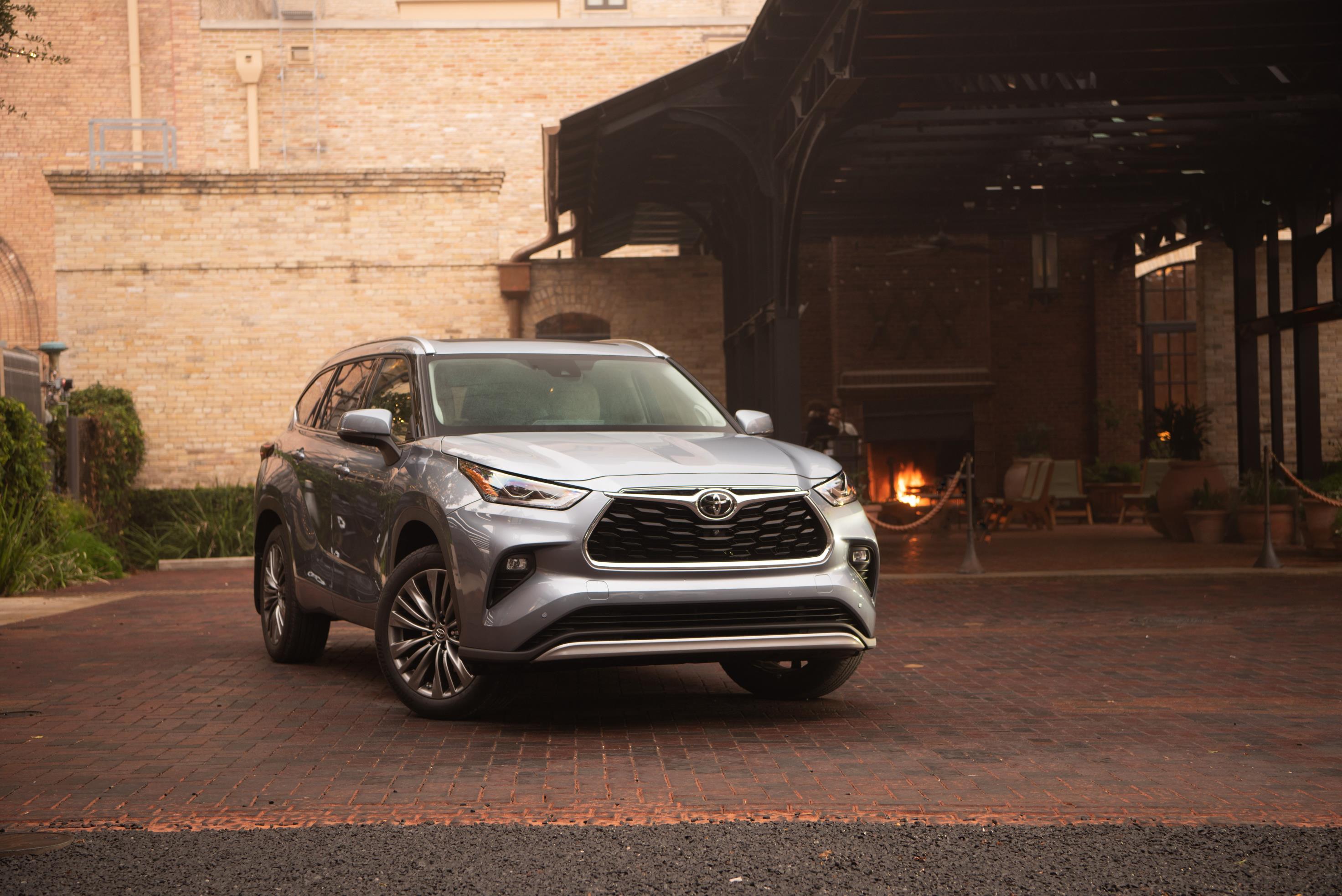 All-New Toyota Highlander Grows Pioneering Crossover Legacy