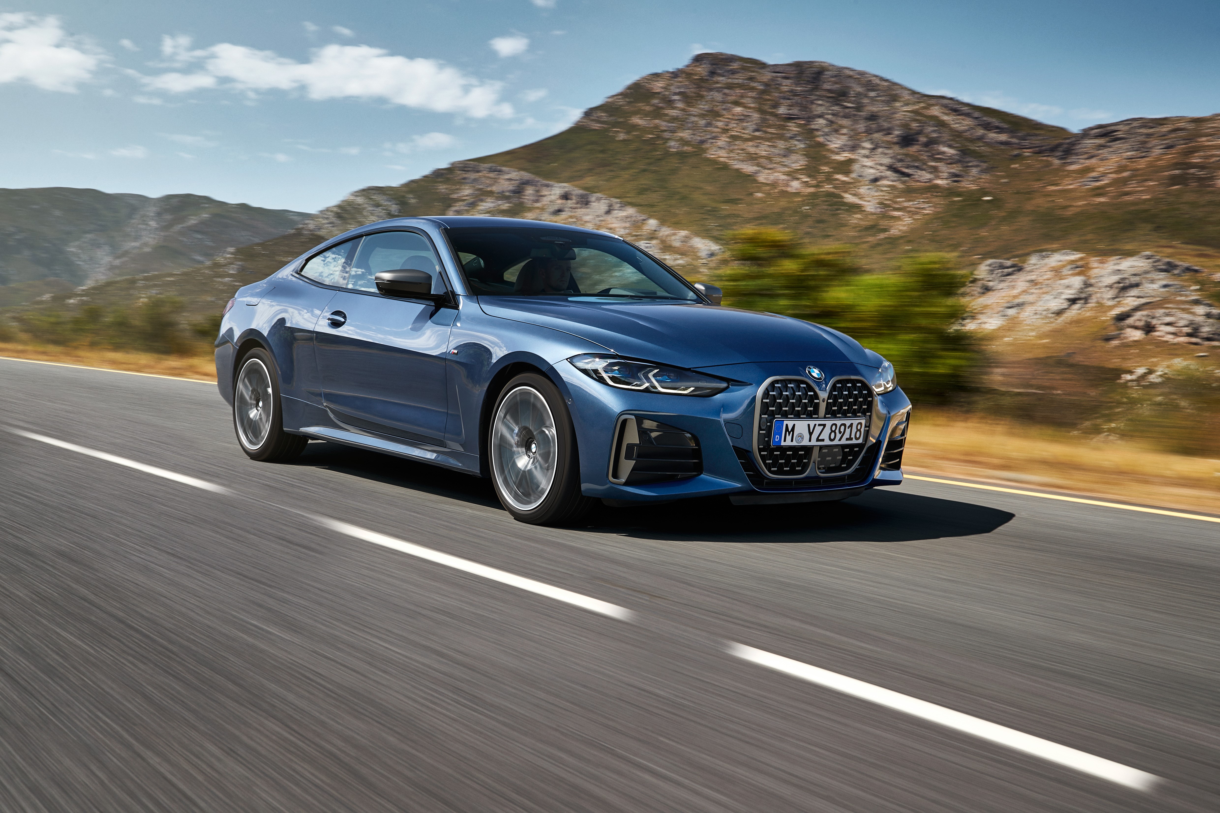 BMW Launches Larger and Smarter 2nd Gen 4 Series Coupe