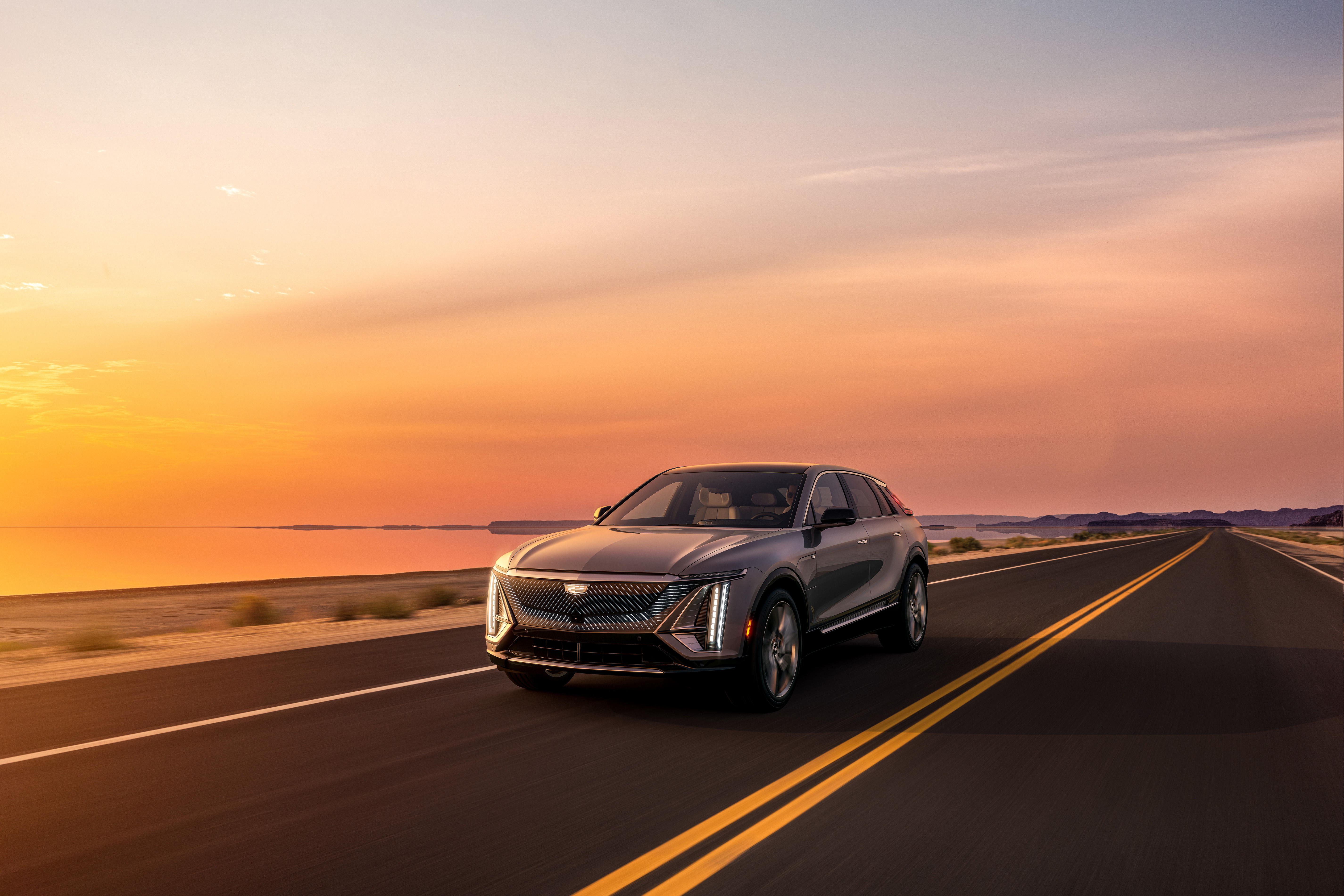 Cadillac LYRIQ Electric SUV Charges Ahead for 2023 Launch