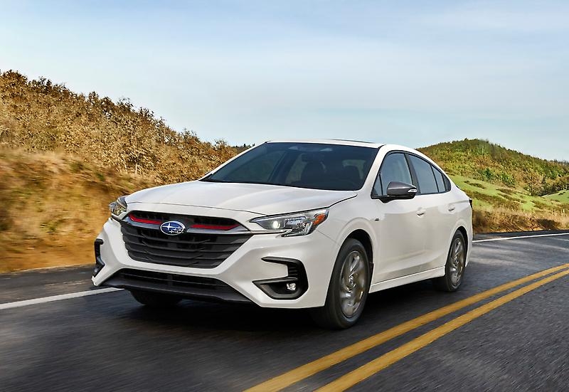 Subaru Legacy Receives Facelift, New Features