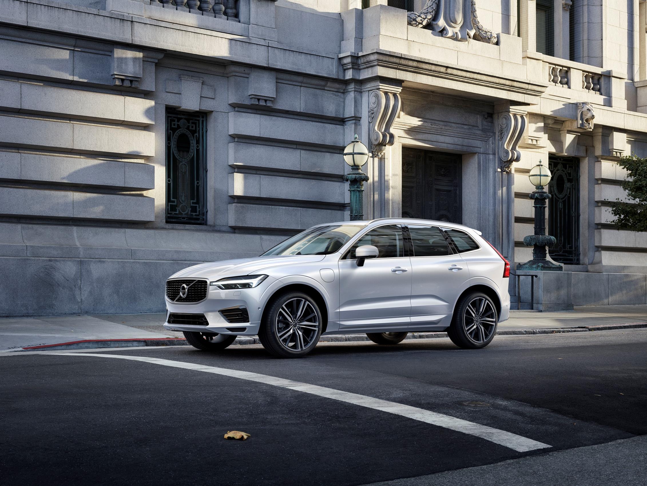 Volvo and Geely to Merge Combustion Engine Operations