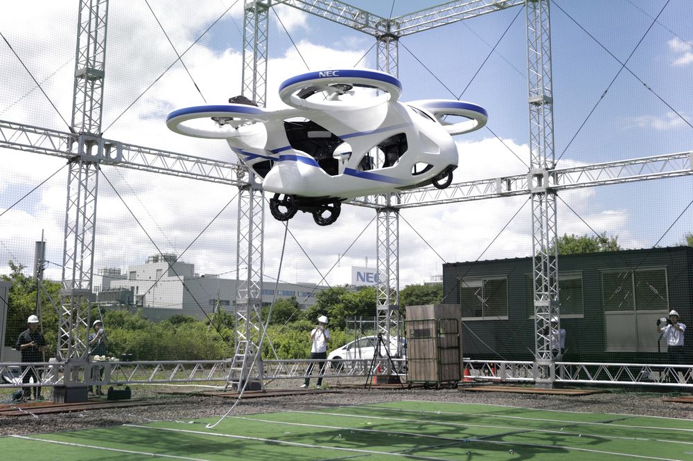 Japanese Electric Flying Car Gets Off The Ground…Briefly!