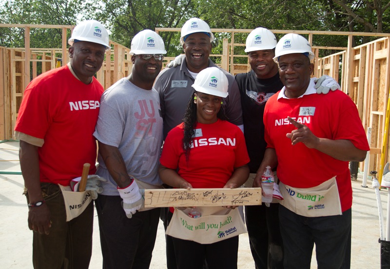 Nissan and Heisman Winners Join Habitat for Humanity to Build Homes in Dallas