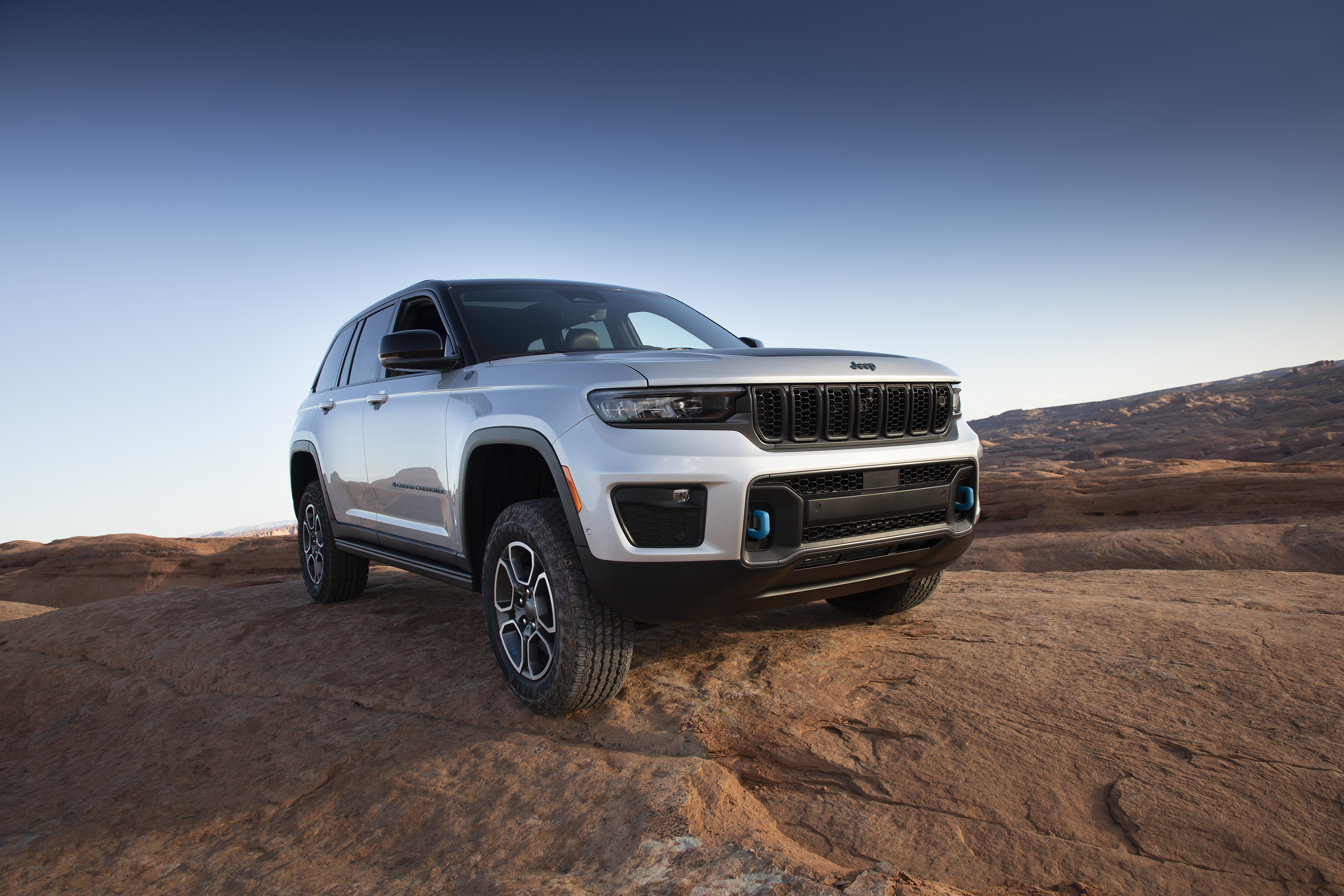 Jeep Introduces All-New 2022 Grand Cherokee