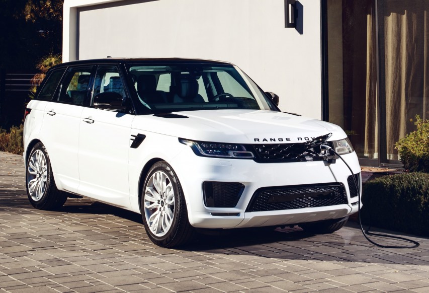 Range Rover Adds Plug-In Hybrid Powertrain Option for 2019