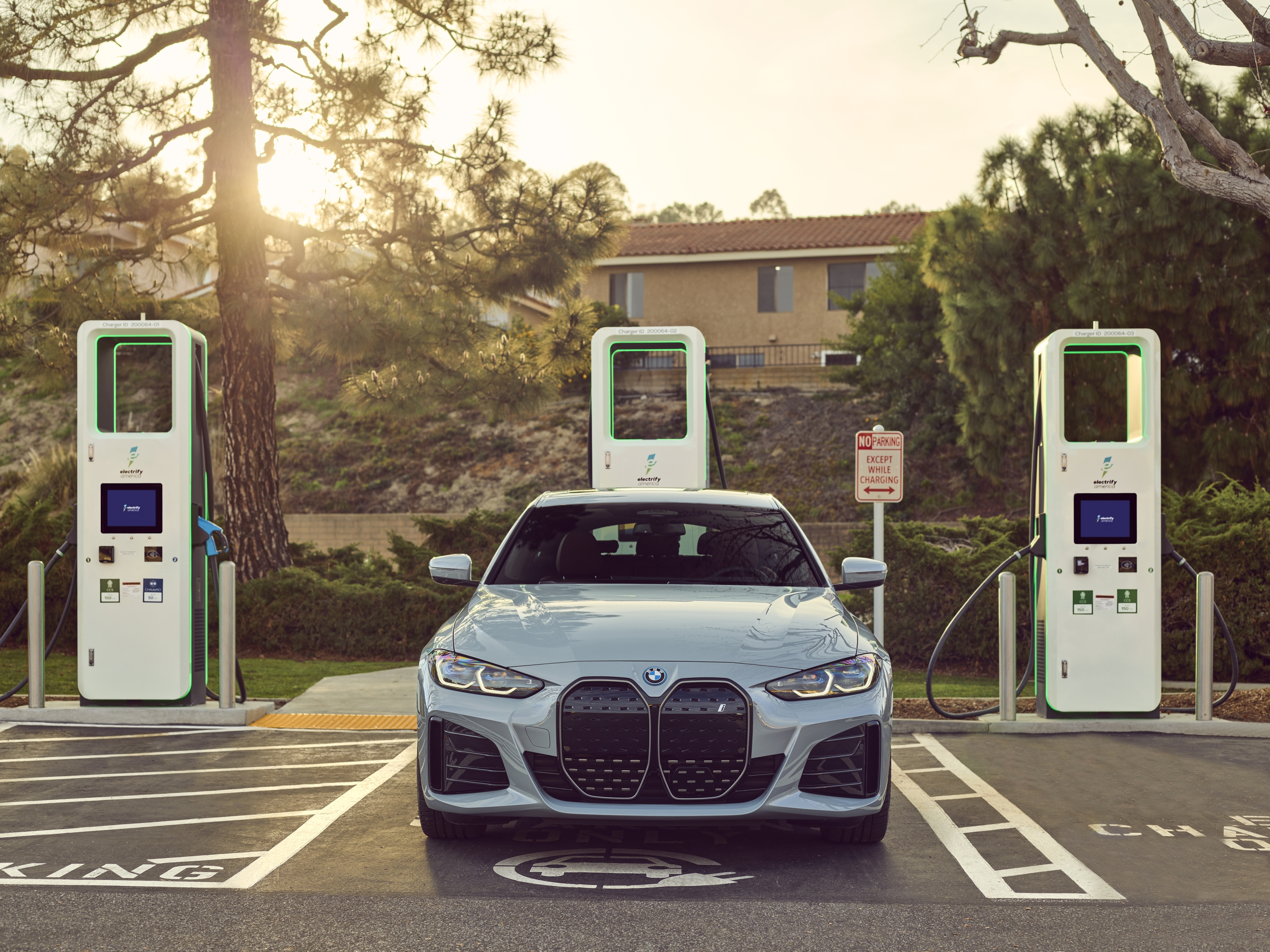 BMW Partners with Electrify America; Offers Two Years of Complimentary Charging for BMW EV’s