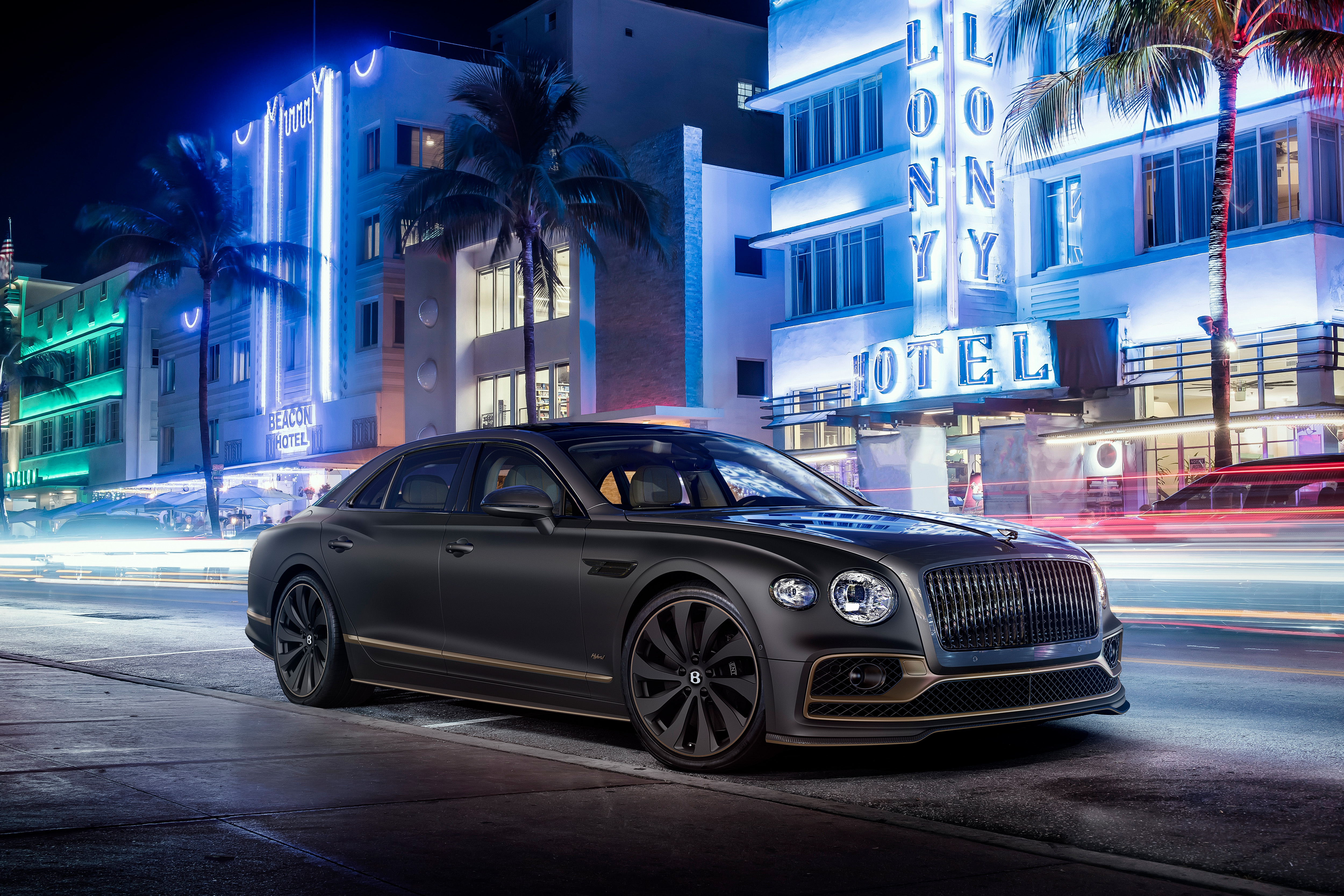 Bentley and ‘The Surgeon’ Reveal One-of-One Flying Spur Hybrid