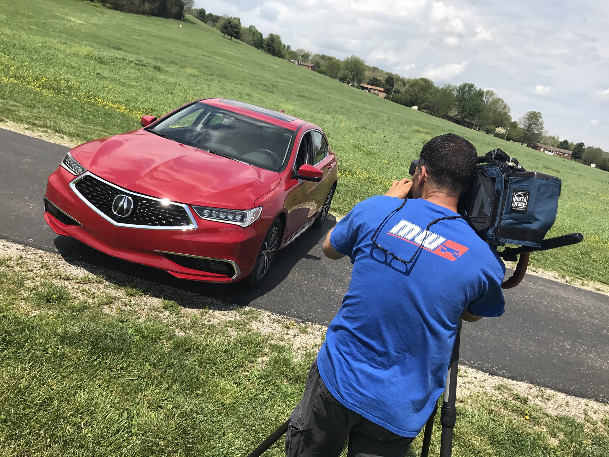 Advancing Luxury – Driving the 2018 Acura TLX (VIDEO)