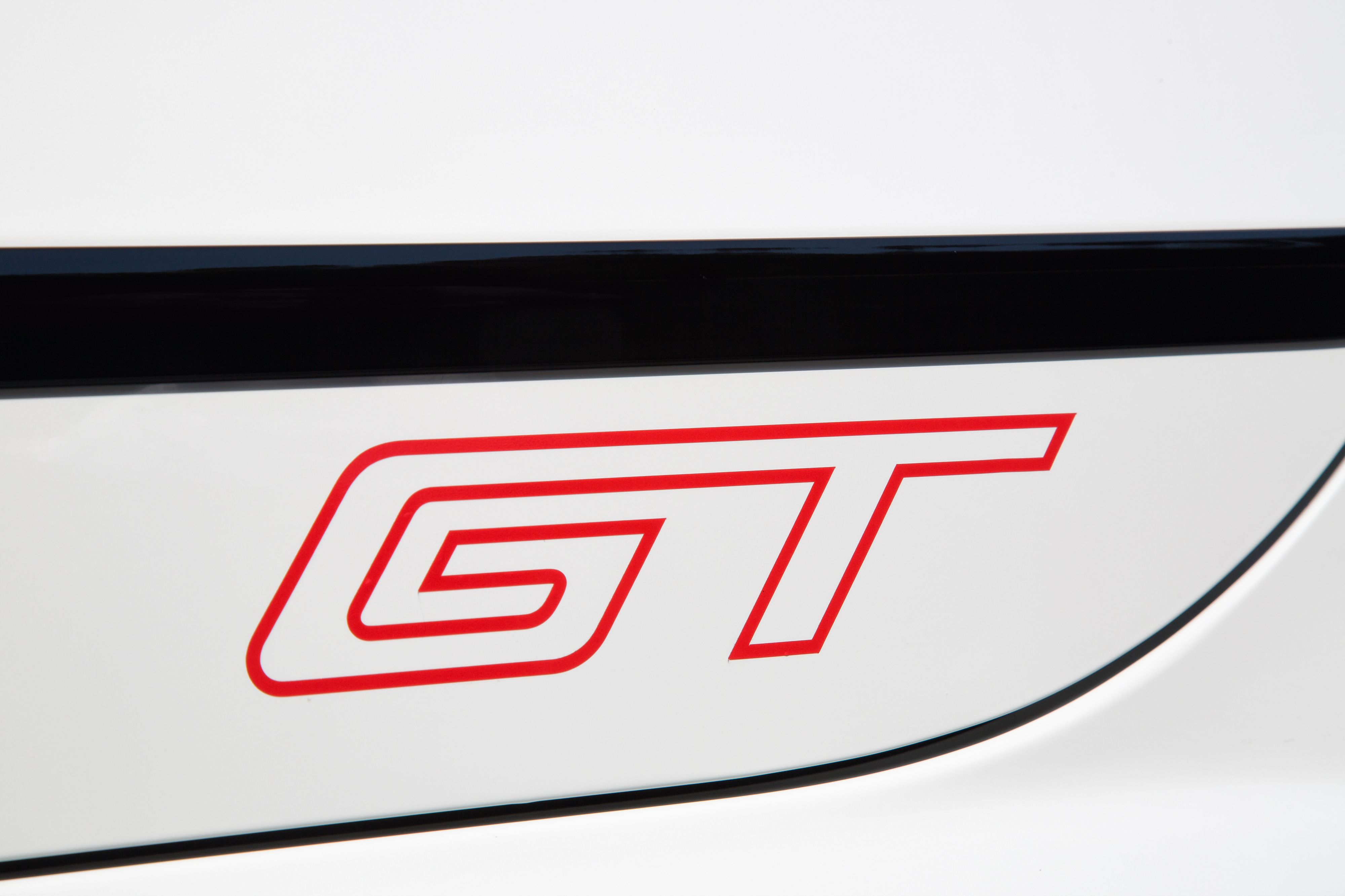 First news from LA Auto Show: Volkswagen unveils Passat GT Concept